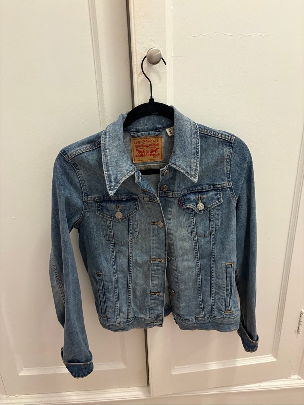 Levi's Light Blue Denim Jacket - Women's Trucker Style